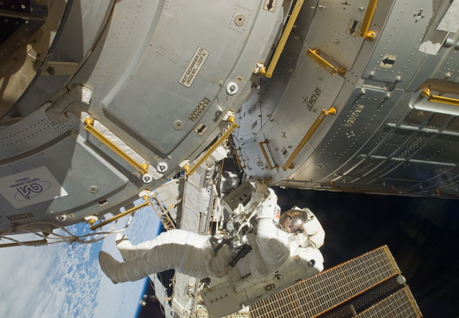 STS123-E-08613