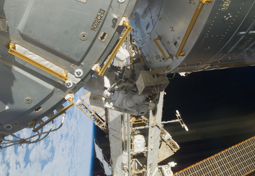 STS123-E-08620