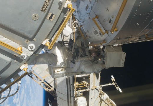 STS123-E-08624