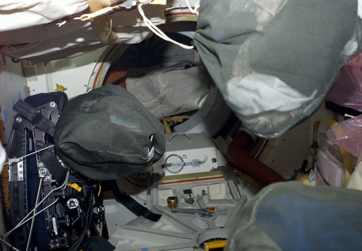 STS123-E-08643
