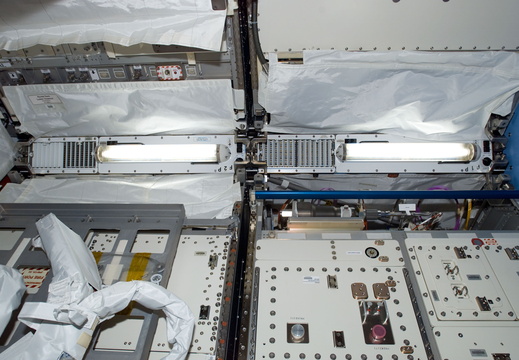 STS123-E-08665