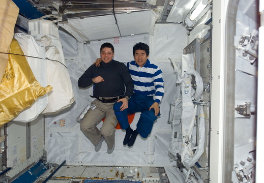 STS123-E-08675