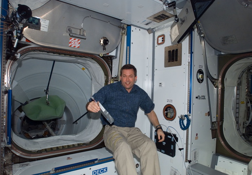 STS123-E-09770
