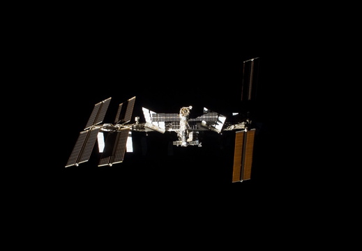 STS123-E-10075
