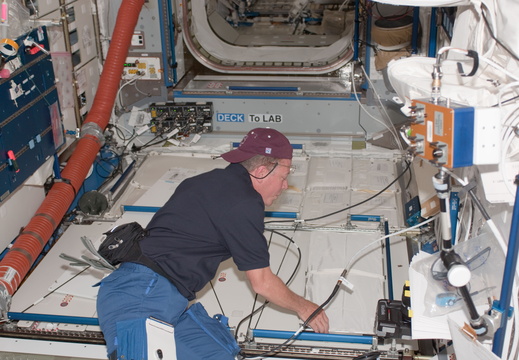 STS124-E-06223