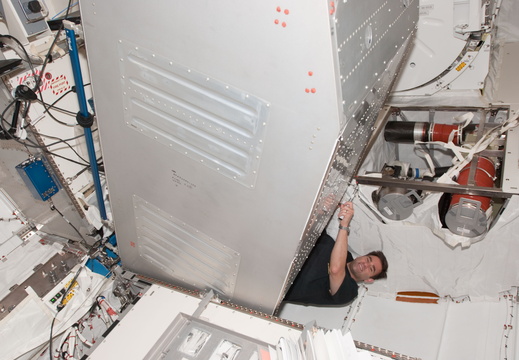STS124-E-06800