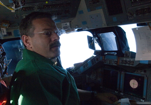 STS125-E-06523