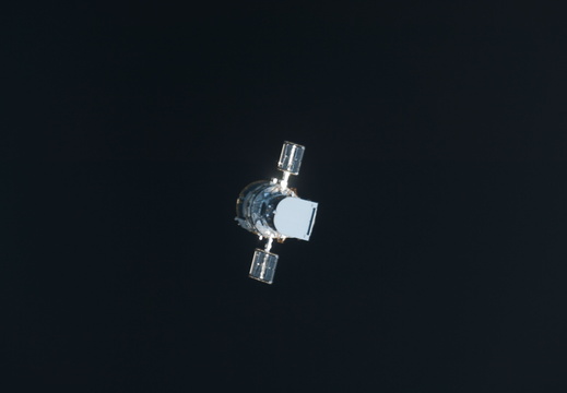 STS125-E-06544