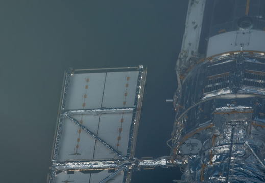 STS125-E-06552