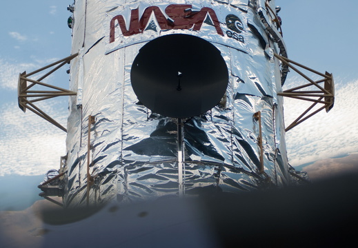 STS125-E-06575