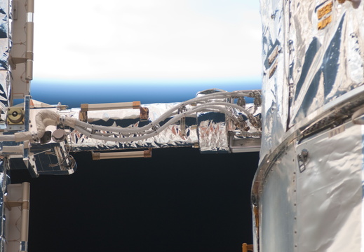 STS125-E-06712