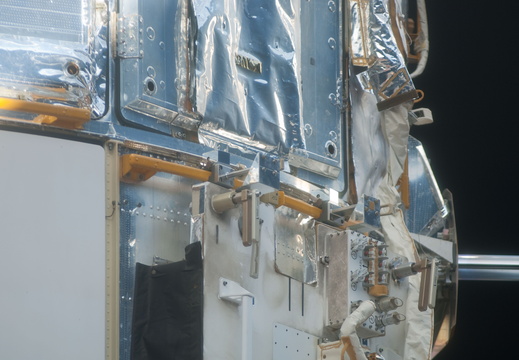 STS125-E-06770