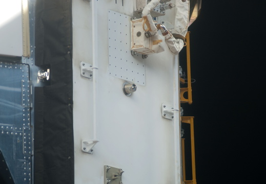 STS125-E-06774