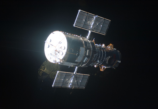STS125-E-06925
