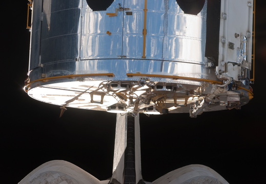 STS125-E-06993