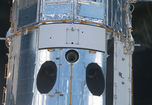 STS125-E-06995