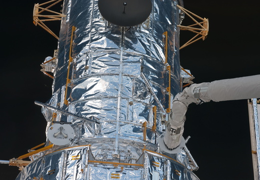 STS125-E-06998