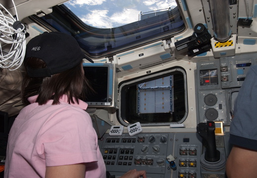 STS125-E-07032