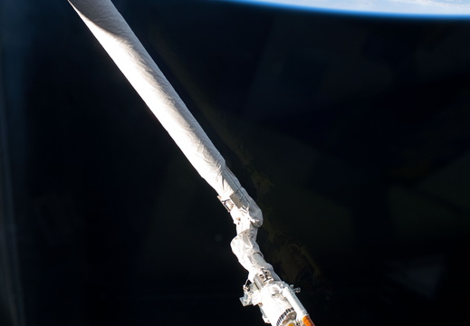 STS125-E-07504
