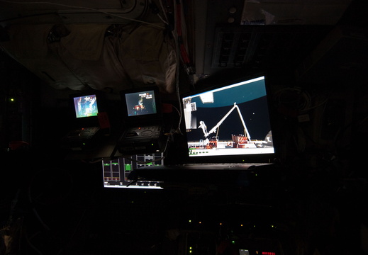 STS125-E-09190
