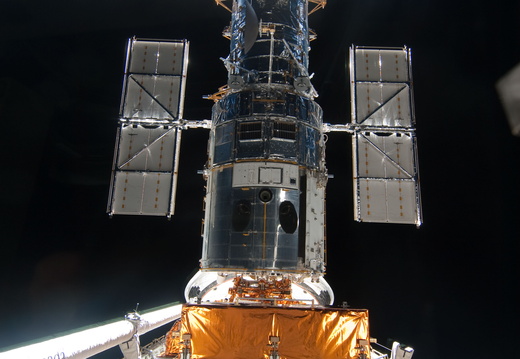 STS125-E-11415