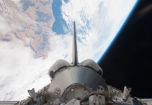 STS126-E-06711
