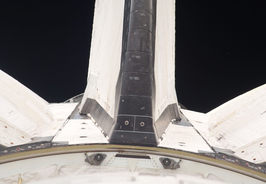 STS126-E-06872