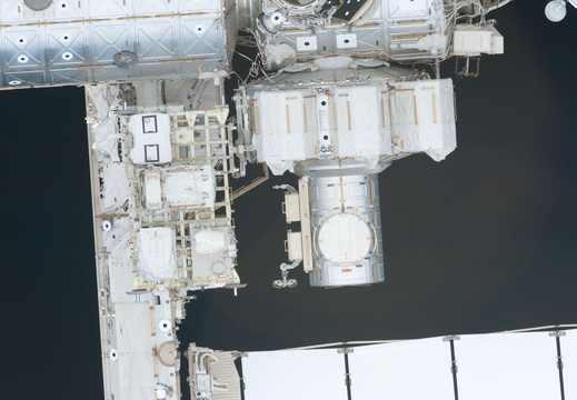 STS126-E-06972