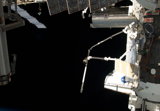 STS126-E-25047