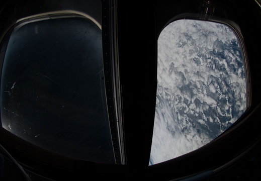STS126-E-26115