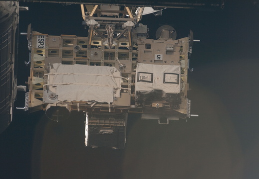 STS126-E-07102