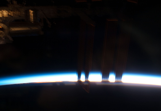 STS126-E-07113