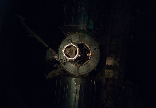 STS126-E-07124