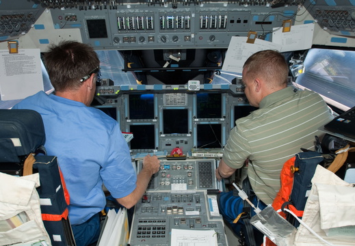 STS126-E-07166