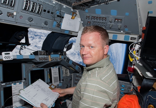 STS126-E-07219