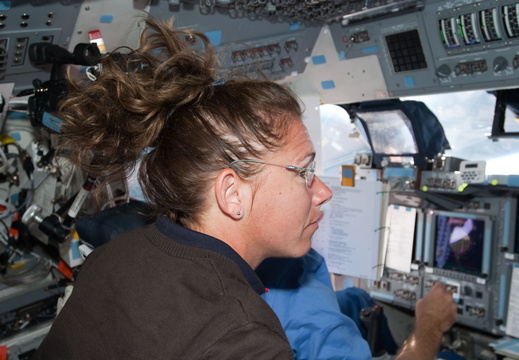 STS126-E-07264
