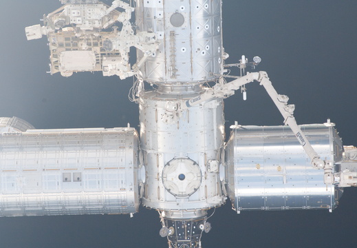 STS126-E-07360