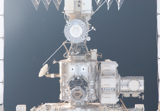 STS126-E-07364