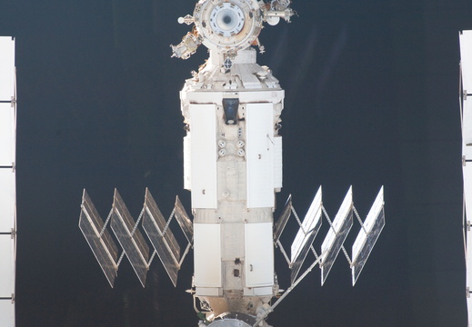 STS126-E-07371