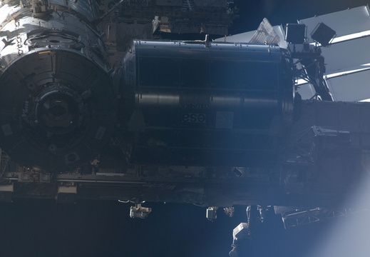 STS126-E-07375