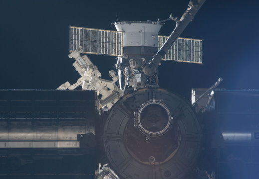 STS126-E-07436