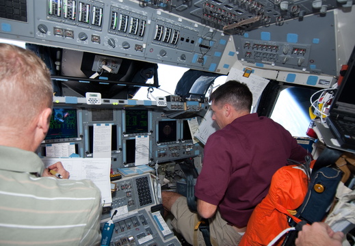 STS126-E-07673