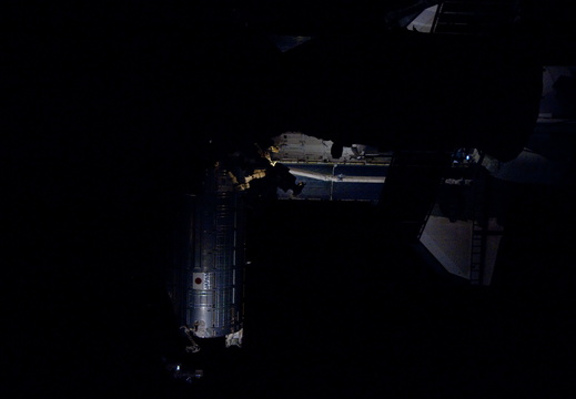STS126-E-07800