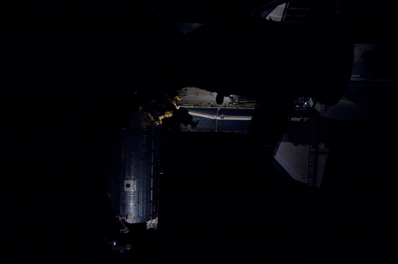 STS126-E-07801.jpg
