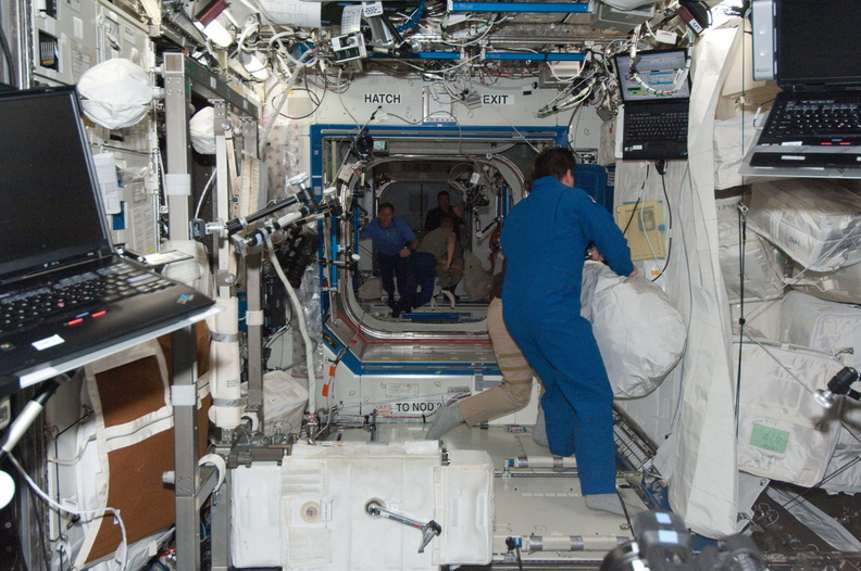 STS126-E-07805.jpg