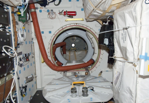 STS126-E-07943