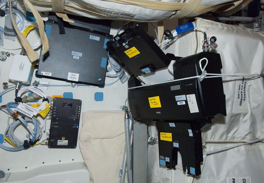 STS126-E-07945