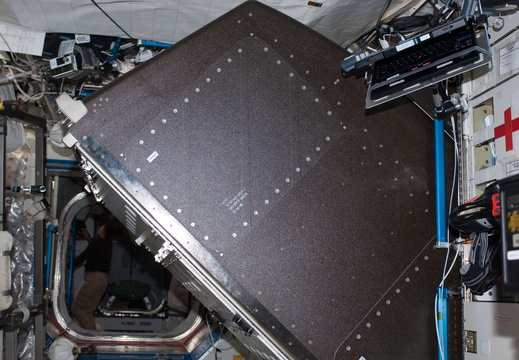 STS126-E-08177