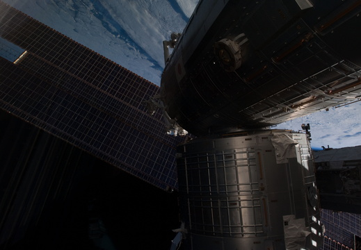 STS126-E-09525