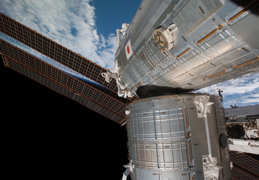 STS126-E-09601